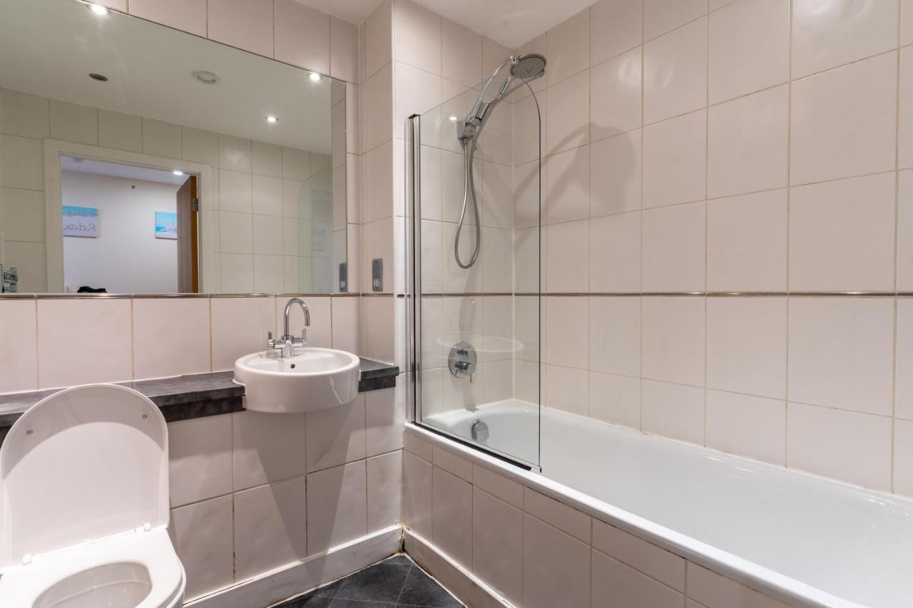 Spacious 2bdr Flat For 5 In Centre Apartment Liverpool