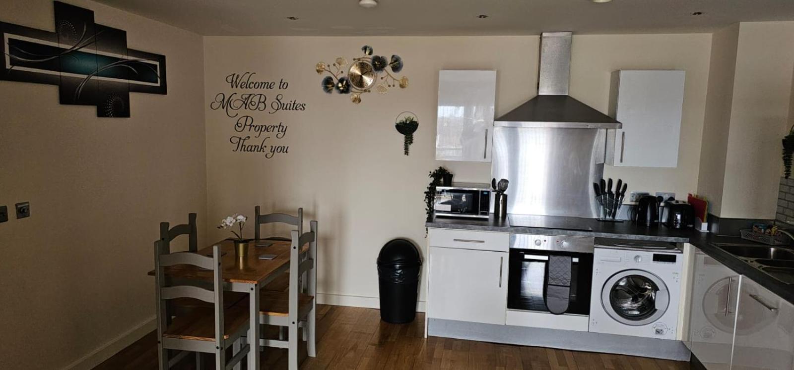 Apartment Spacious 2bdr Flat For 5 In Centre